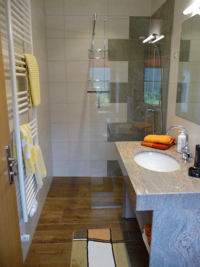 Ferienhaus Enzi Weissbriach Exteriér fotografie