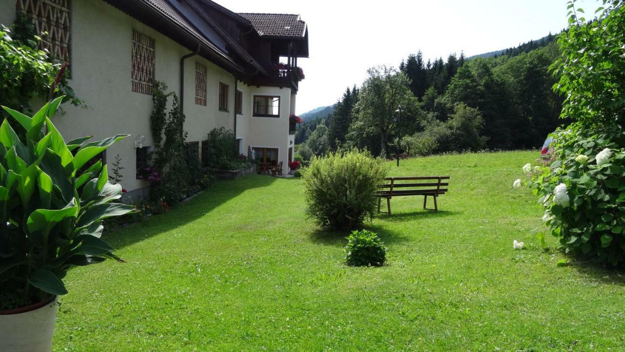 Ferienhaus Enzi Weissbriach Exteriér fotografie
